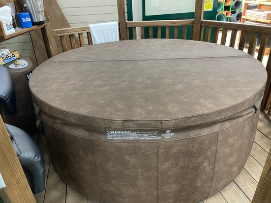 Refurbished Softub T220 Legend 4 Person