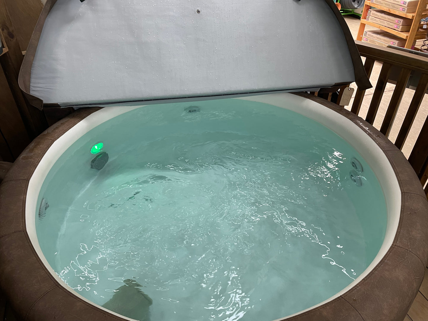 Refurbished Softub T220 Legend 4 Person